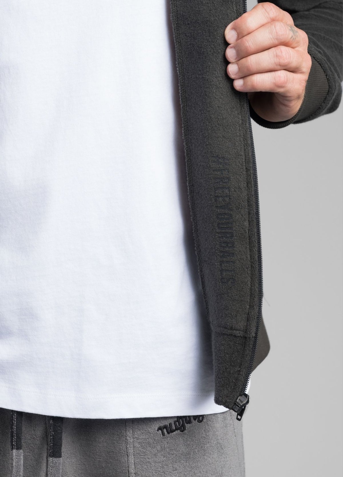 UNEXPLORED TOWEL ZIP HOODIE