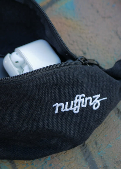 heelflip hip bag Nuffinz open zipper